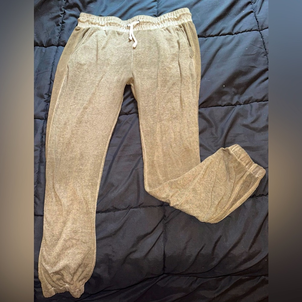 Threads 4 Thought Olive Green Cuffed Joggers Size M